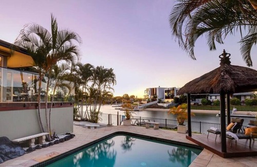 Broadbeach Waters House | Broadbeach Oasis NE Wfront Pool