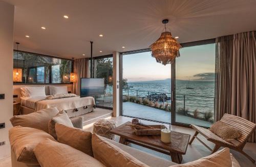 Paralia Vergas Villa | Bungalows at Almiros Beach