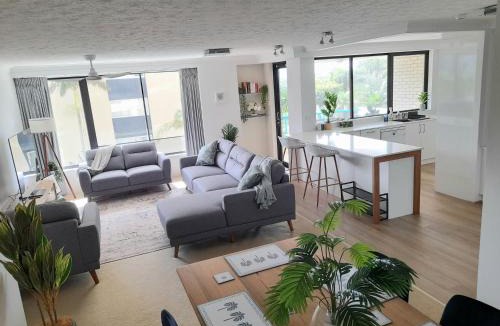 Kings Beach Apartment | Burgess @ Kings Beach Apartments
