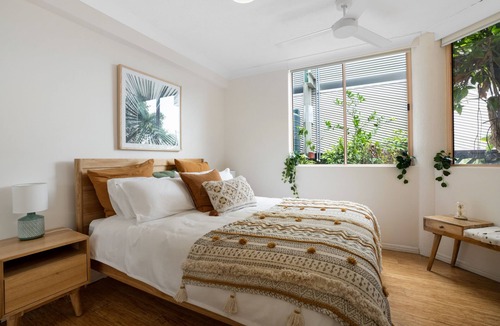 Burleigh Heads House | Burleigh Heads hidden gem with breathtaking view and walking distance from beach
