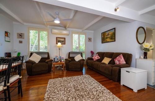 Doonan House | Bush N Beach Sunshine Coast near Eumundi & Noosa