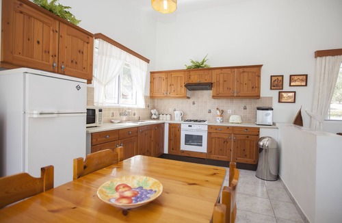Theologos Villa | Butterfly valley, Comfortable 3 bed villa, private pool, with Star Links WiFinn