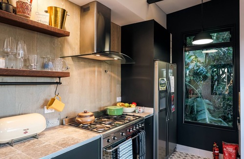 Numinbah Valley Cottage | Cabane Tiny Tree House Gold Coast Hinterland STAY PLAY EAT RELAX REPEAT