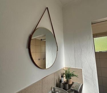 Montagu Ski Chalet | Cadle Craft Cottage