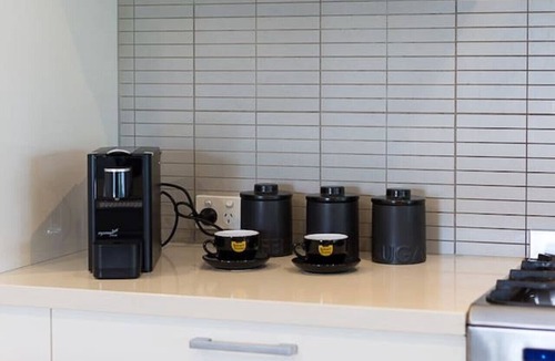 Trinity Park House | Cairns Beaches Home, Marina View Sleeps 12 - Pool