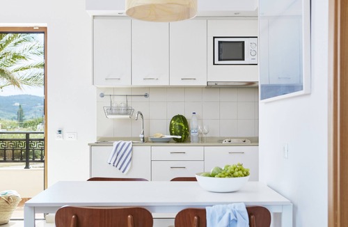 Platanias Town Apartment | Caldera Beach