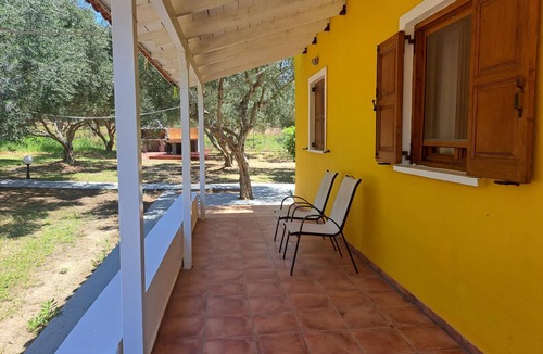 Andravida-Kyllini House | Calm and idyllic in the country, close to the beach - holiday house with wifi |