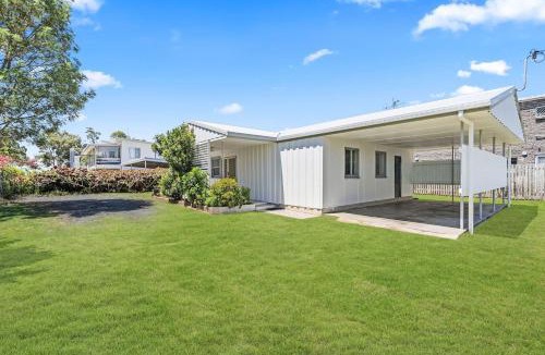 Torquay House | Campbell Cottage - A Beachside Escape in Torquay