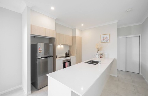 Griffin House | Casa Callistemon - Brand new home 10 min away from North Lake Westfield!