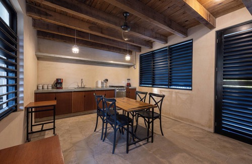 Barrio de Santiago Apartment | Casa de Cortes