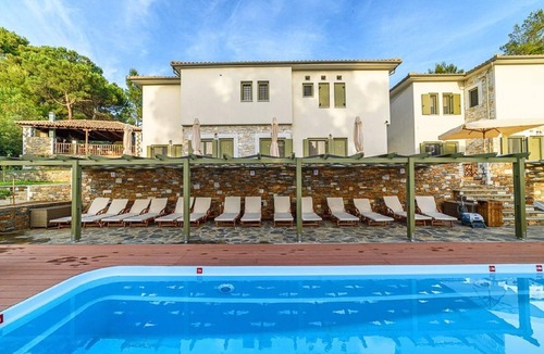 Kali Vrysi Apartment | Casa Dobrescu Katigiorgis 6 Rooms