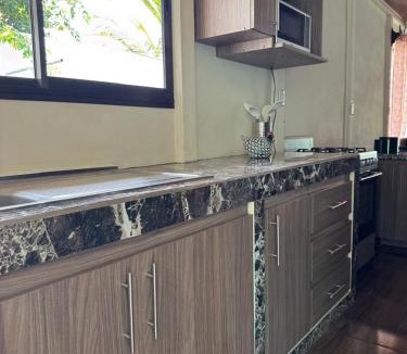 Parrita House | Casa el descanso