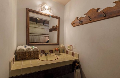 Cuetzalan del Progreso Hotel | Casa Huitsiki