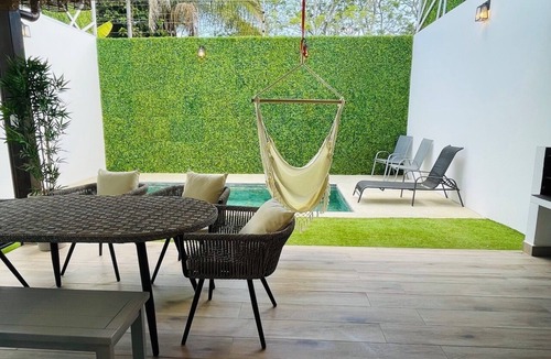 Playa Hermosa House | Casa Lapa Roja