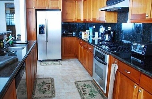 Manuel Antonio House | Casa Papillon: Waterfall pool, Jungle Views, Terrace, Sleeps 12