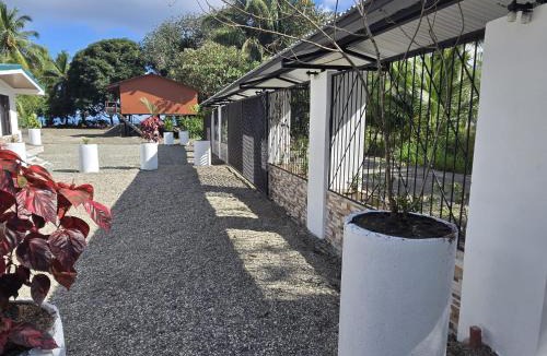 Palma House | Casa Trogon 2BDRM AC 50M to the Beach