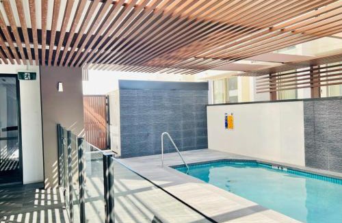 Toowong Apartment | CASSA TOOWONG - Convenient 1B Apt at Central Location with Parking Managed by The Cassa