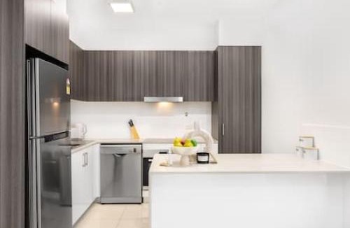 Toowong Apartment | Central of Toowong Neat Apt Near Station