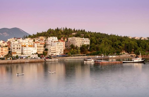 Chalcis Apartment | Chalkis Old Bridge (Evripos)- Sea View Apartment