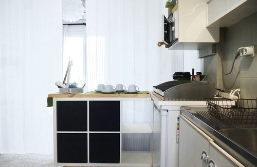 Paros Apartment | Charming two-room apartment with terrace, up to 4: 300m from Livadia beach