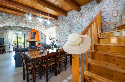 Agia Villa | Charming Villa