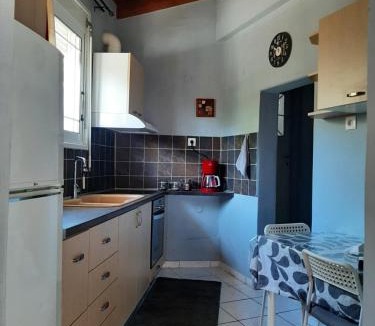 Saronikos House | Charming Village House Near Sea