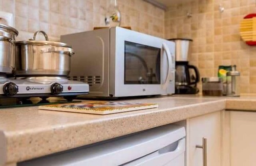 Ampelokipoi Apartment | Charmy Petit 1 Bedroom Flat in Athens