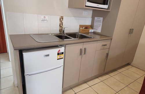 Richmond Hill Hotel | Charters Towers Motel