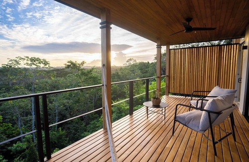Santiago House | Chic 1BR Escape Breathtaking Balcony Views
