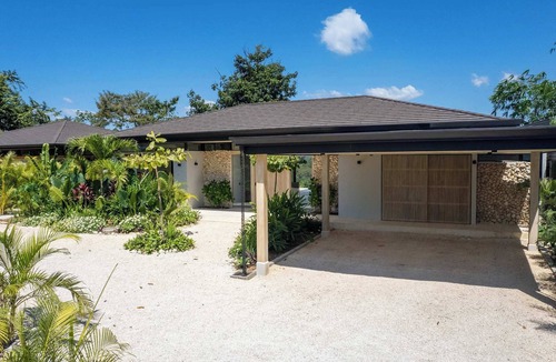 Santiago House | Chic 3BR Private Terrace & Nature Views