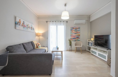 Moschato-Tavros Apartment | Chic apartment metro Kallithea 100m with WiFi, AC