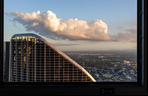 Brisbane Central Business District Apartment | Chrome Sonata - State Secrets & Skyline Sheets.