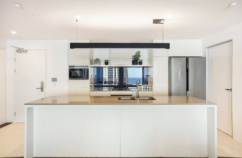 Surfers Paradise Apartment | Circle on Cavill Sub Penthouse 2513 - 4 bedrooms Level 51