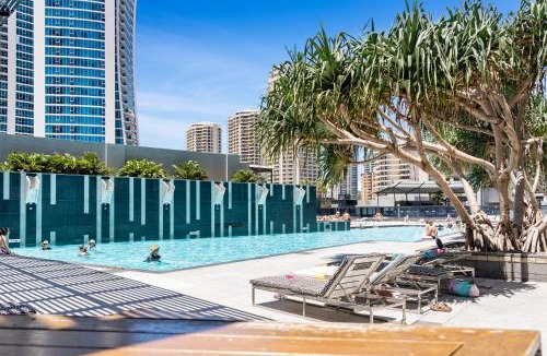 Surfers Paradise Apartment | Circle on Cavil SubPenthouse 4BRM Lv52! Ocean View