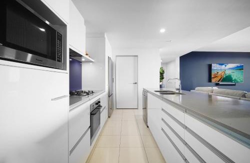 Surfers Paradise Apartment | Circle on Cavill Sub Penthouse w/4 bedrooms
