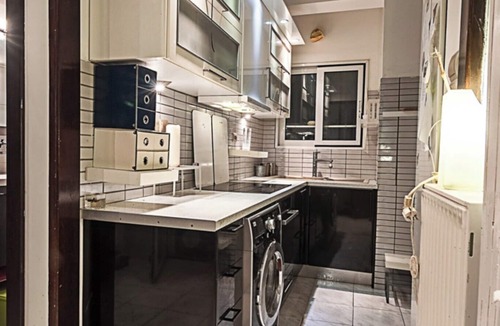 Vyronas Apartment | "cityscape-zen-penthouse"