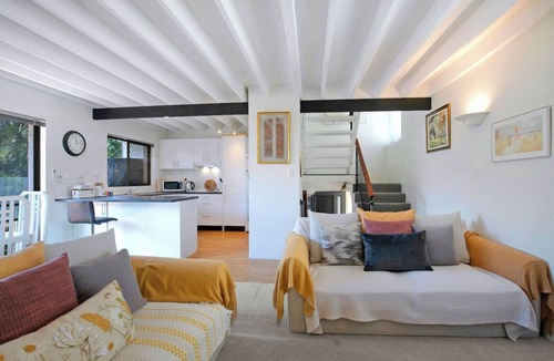Indooroopilly House | Clarence Corner Contemporary meets Cottage Style