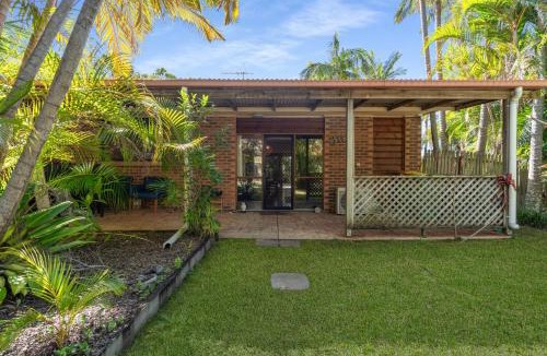 Wellington Point House | Classy Resort Feel Home