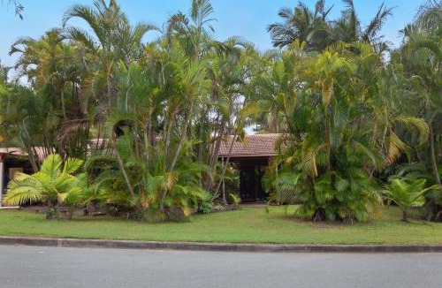 Wellington Point House | Classy Resort Feel Home