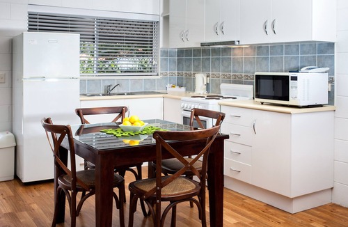 Clifton Beach Apartment | Clifton Sands Holiday Apartments