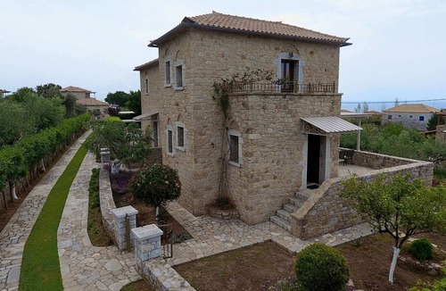 Lefktro Villa | Close to the sea, Off Saison, fully equipped, Villa Stoupa-Panorama Nr.1, Wifi..