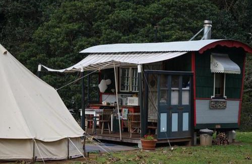 Ravensbourne Other | Cloudlake Mountain Retreat