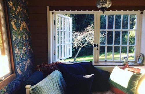 Ravensbourne Other | Cloudlake Mountain Retreat