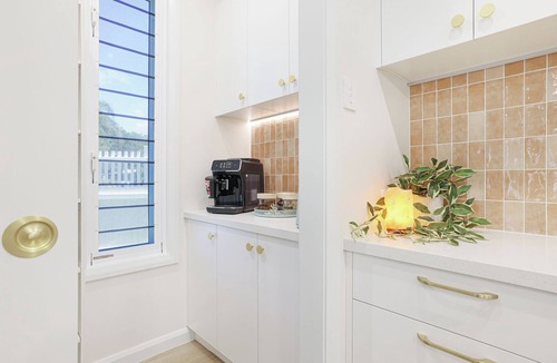 Bargara House | Coastal & Centrally located 3-bedroom House, Pet-friendly in delightful Bargara!