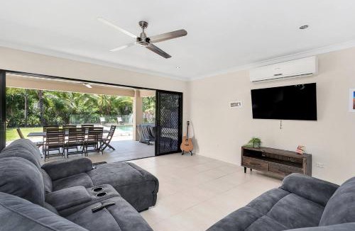 Smithfield Villa | 'Coco Tierra' Expansive Cairns Oasis with Pool
