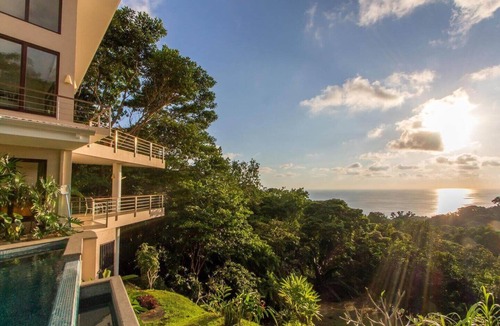 Uvita Villa | Colores del Viento Villa: Breathtaking Ocean Views