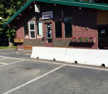 Terrace Hotel | Copper River Motel