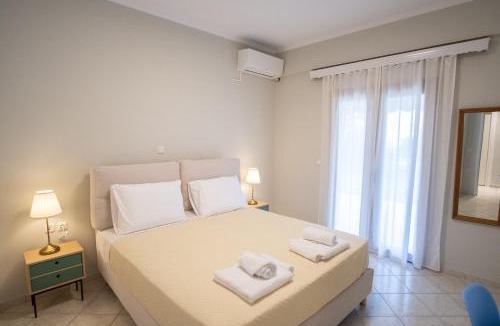 Agia Kiriaki Apartment | Coral Apartments