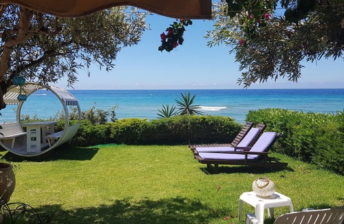 Parelia House | Corfu Glyfada Menigos Resort Beachfront 13