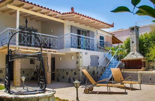 Melissi House | Corinthian Residence, a sophisticated and comfortable villa with a private pool
